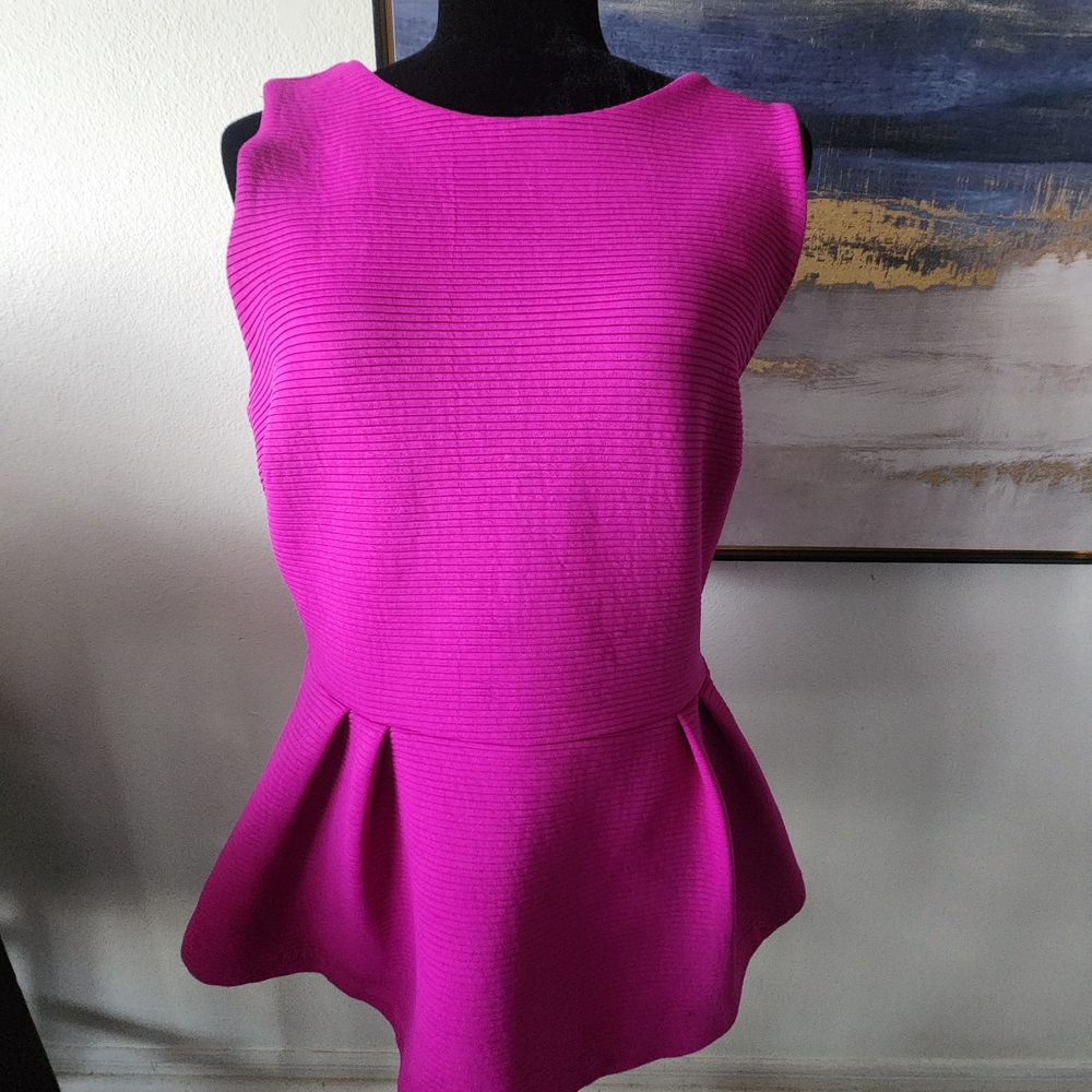 Attention Women's Magenta Pink Peplum Sleeveless Top Medium